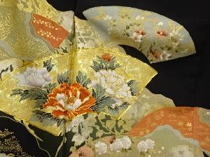 アンティーク　金彩　地紙に牡丹菊桜模様刺繍留袖(比翼付き)